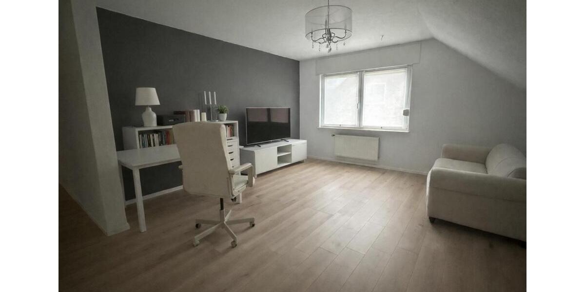 Dachgeschoßwohnung Solingen Höhscheid - 2 Zimmer, 64 m&sup2;, 675&euro; | Angebot:25171790