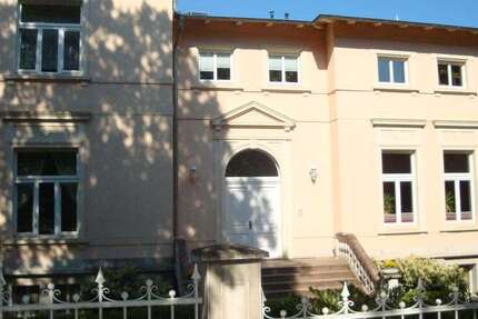 Wohnung zum Mieten in Schwerin 430 € 42.09 m²