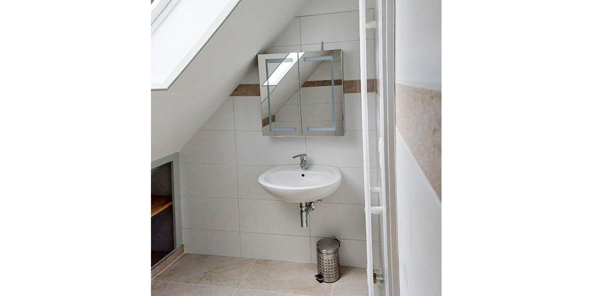 Dachgeschoßwohnung Stuttgart Stuttgart-West - 3 Zimmer, 78 m&sup2;, 1.180&euro; | Angebot:26620972