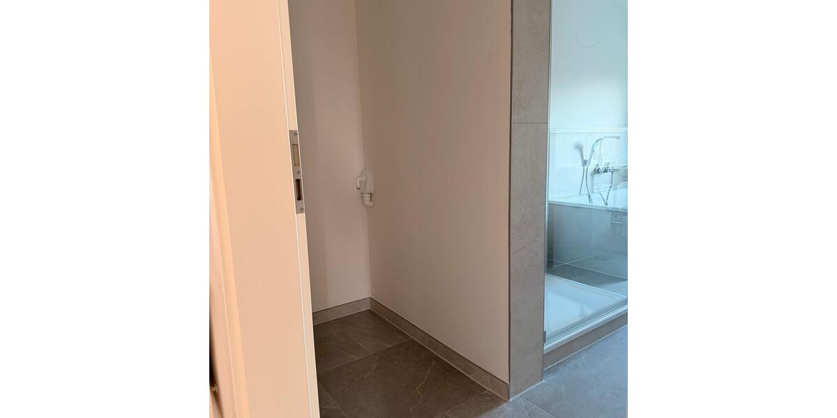 Etagenwohnung Rostock Groß-Klein - 3 Zimmer, 83 m&sup2;, 1.200&euro; | Angebot:25319262
