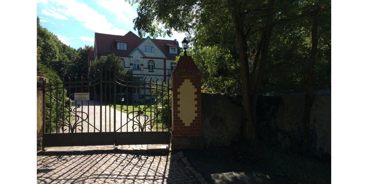 Dachgeschoßwohnung Pirna - 1 Zimmer, 26 m&sup2;, 490&euro; | Angebot:24386000