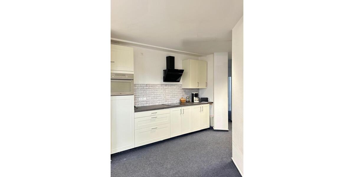 Etagenwohnung Bremerhaven Geestemünde - 5 Zimmer, 195 m&sup2;, 1.950&euro; | Angebot:24313117