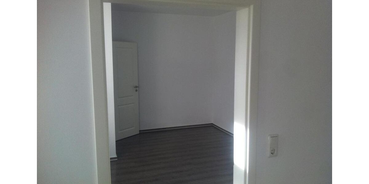 3 Zimmer Wohnung sanierter Altbau 3 zimmer