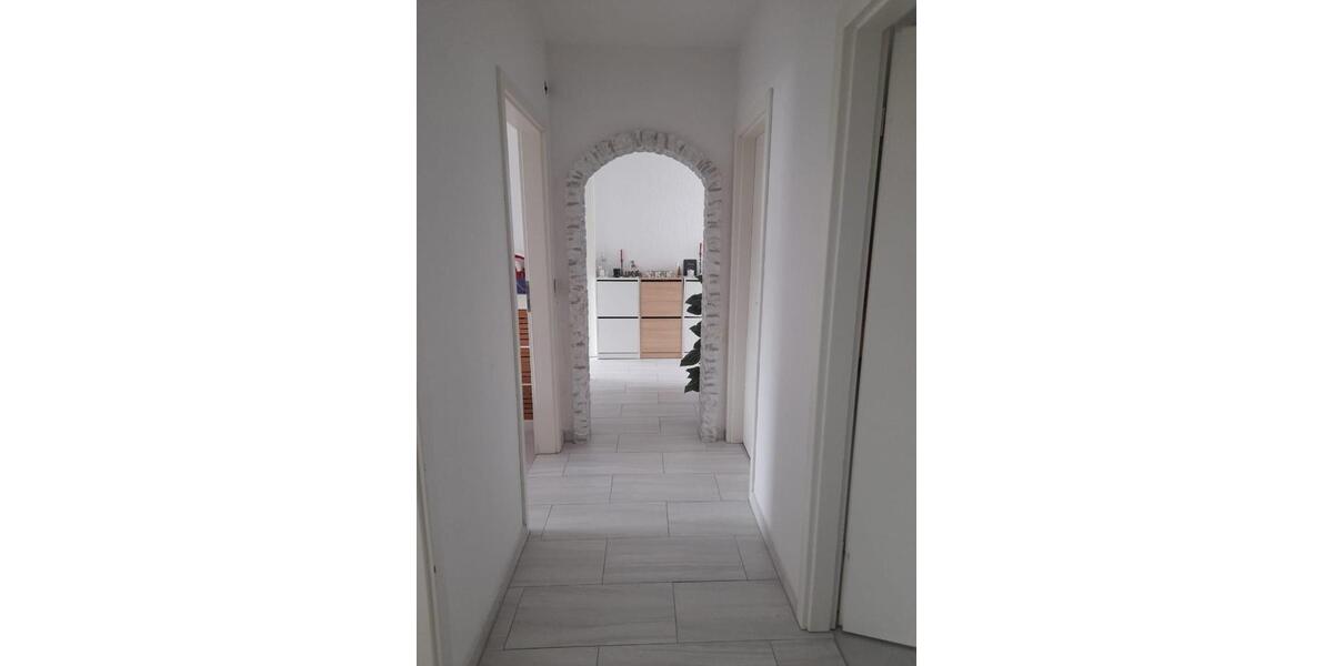 Erdgeschoßwohnung Bergneustadt - 5 Zimmer, 122 m&sup2;, 1.600&euro; | Angebot:26536645