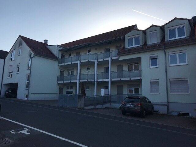 Höchberg-Altort - barrierefreie 2-Zimmer-Wohnung ca. 61 m Wfl. mit Einbauküche ab 01.11.2025, KM 640 € 2 zimmer
