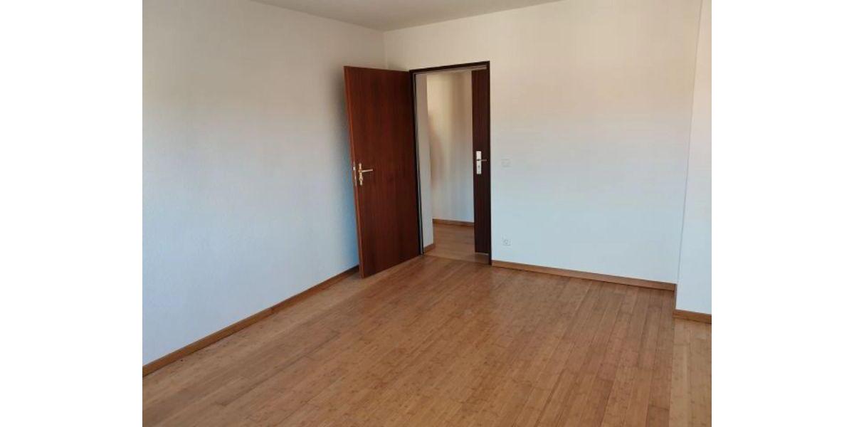 Etagenwohnung Jüterbog - 3 Zimmer, 78 m&sup2;, 734&euro; | Angebot:25914013