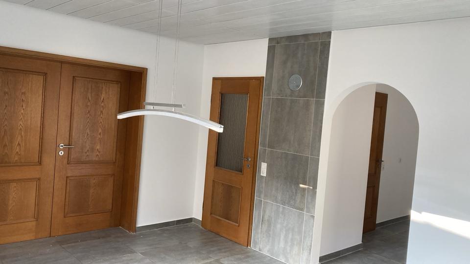 Erdgeschoßwohnung Sulzfeld - 4 Zimmer, 120 m&sup2;, 920&euro; | Angebot:26332231