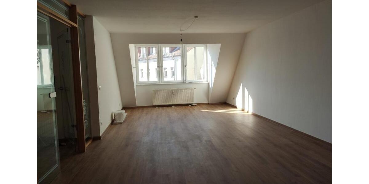 5-Zi.-Dachgeschoss-Maisonettewohnung im Herzen der Meißner Altstadt- MW040104 5 zimmer