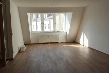 Wohnung Meißen - 5 Zimmer, 143 m&sup2;, 990&euro; | Angebot:21539070