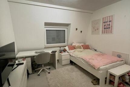 helles, gemütliches Zimmer in 3er WG 14 zimmer