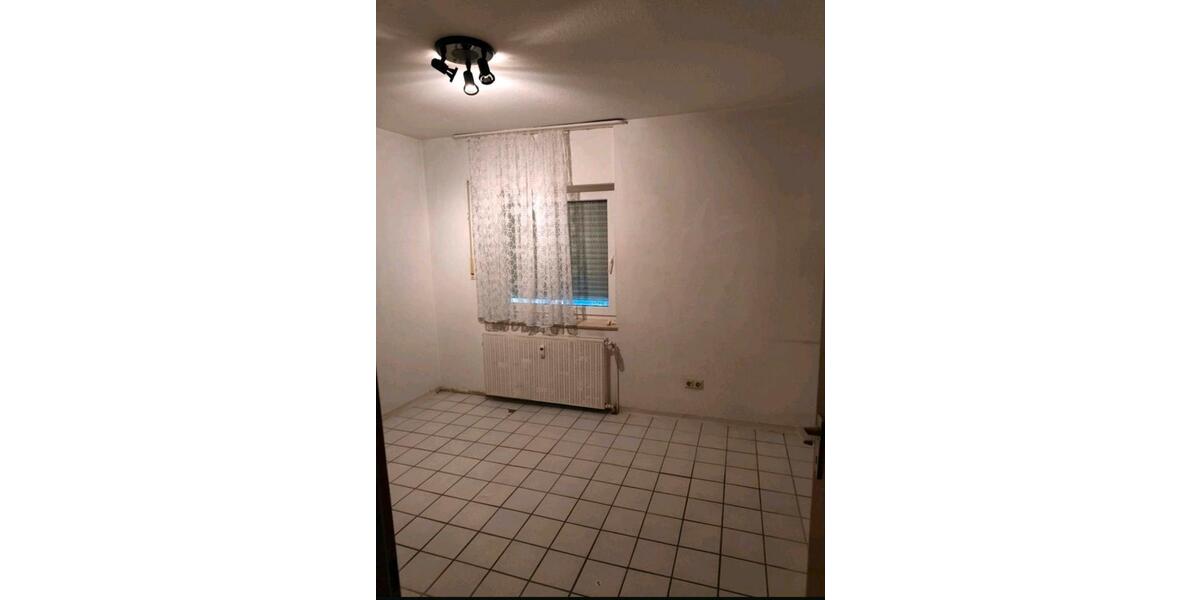 Erdgeschoßwohnung Bielefeld Mitte - 3 Zimmer, 100 m&sup2;, 1.200&euro; | Angebot:26026038