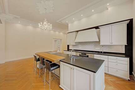 Wohnung zum Mieten in Krefeld 3.000 € 200 m² 4 zimmer