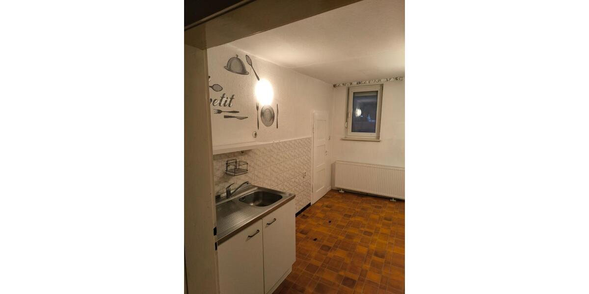 Etagenwohnung Helsa - 3 Zimmer, 90 m&sup2;, 685&euro; | Angebot:25931307
