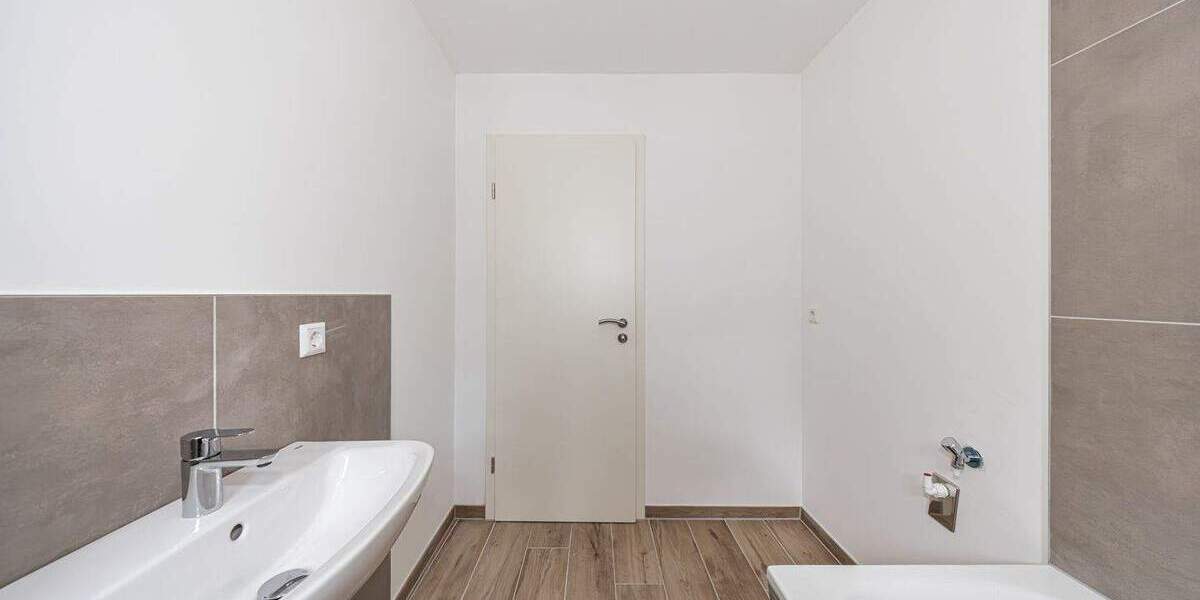 Etagenwohnung Borna Wyhra - 4 Zimmer, 70 m&sup2;, 630&euro; | Angebot:25957248