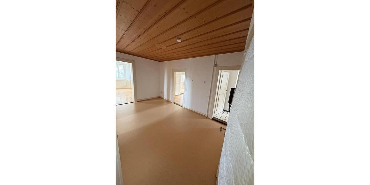 Etagenwohnung Radolfzell am Bodensee - 4.5 Zimmer, 144 m&sup2;, 1.680&euro; | Angebot:26619124