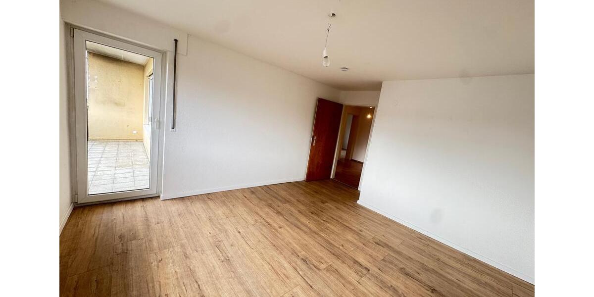 Erdgeschoßwohnung Villingen-Schwenningen Schwenningen - 3.5 Zimmer, 80 m&sup2;, 800&euro; | Angebot:24674114