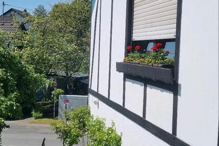 Wohnung Gummersbach Berstig Süd - 1 Zimmer, 160 m&sup2;, 600&euro; | Angebot:26688504
