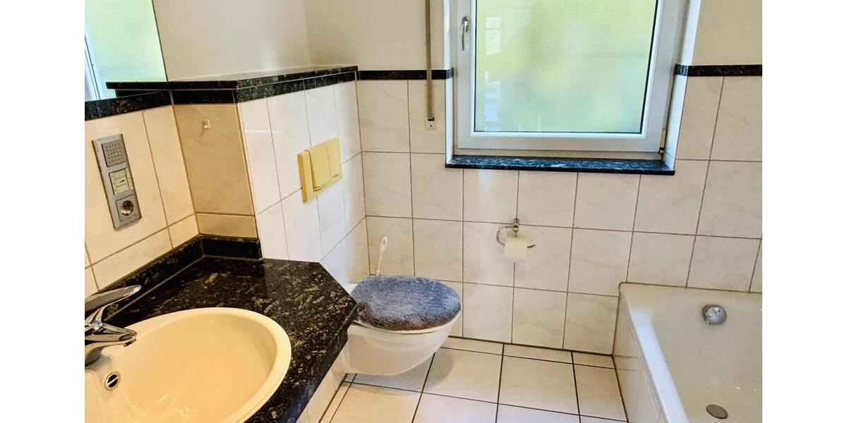 Erdgeschoßwohnung Nümbrecht - 3 Zimmer, 81 m&sup2;, 900&euro; | Angebot:26235359