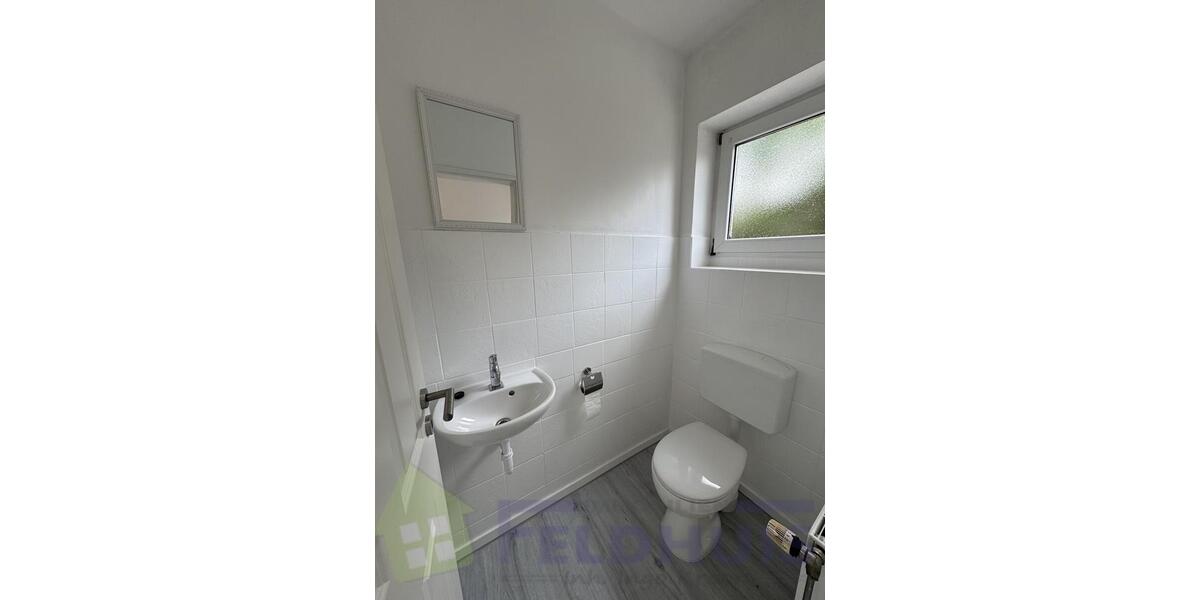 Erdgeschoßwohnung Moormerland - 4 Zimmer, 128 m&sup2;, 890&euro; | Angebot:26687653