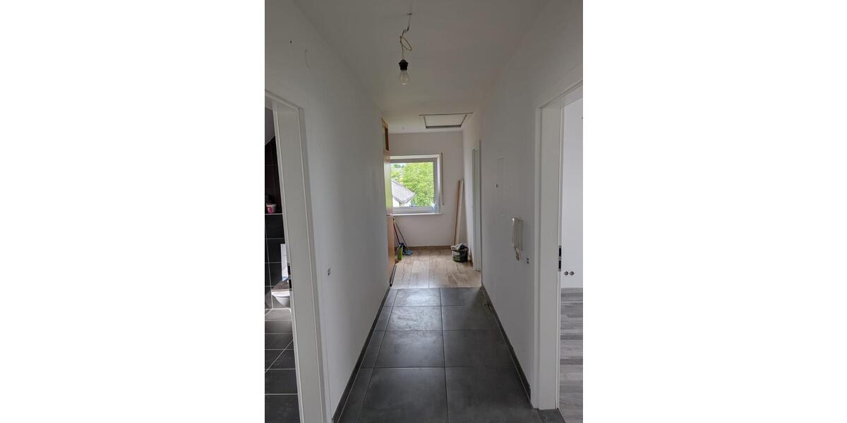 Dachgeschoßwohnung Beselich - 3 Zimmer, 95 m&sup2;, 750&euro; | Angebot:26613007