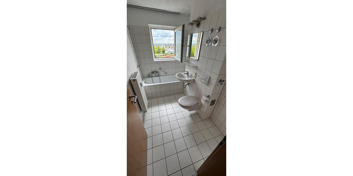 Etagenwohnung Ehingen (Donau) - 3 Zimmer, 67 m&sup2;, 1.100&euro; | Angebot:26429193