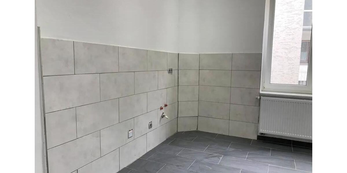 Erdgeschoßwohnung Bad Pyrmont - 4 Zimmer, 125 m&sup2;, 980&euro; | Angebot:26547810