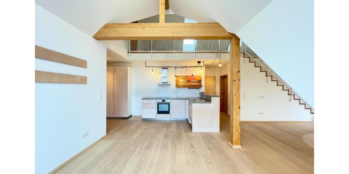 Dachgeschoßwohnung Nördlingen - 3.5 Zimmer, 119 m&sup2;, 1.470&euro; | Angebot:25321878