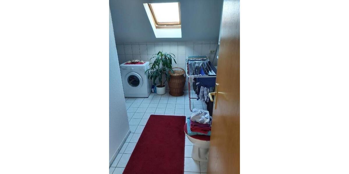 Dachgeschoßwohnung Altenburg - 2 Zimmer, 56 m&sup2;, 345&euro; | Angebot:26143763