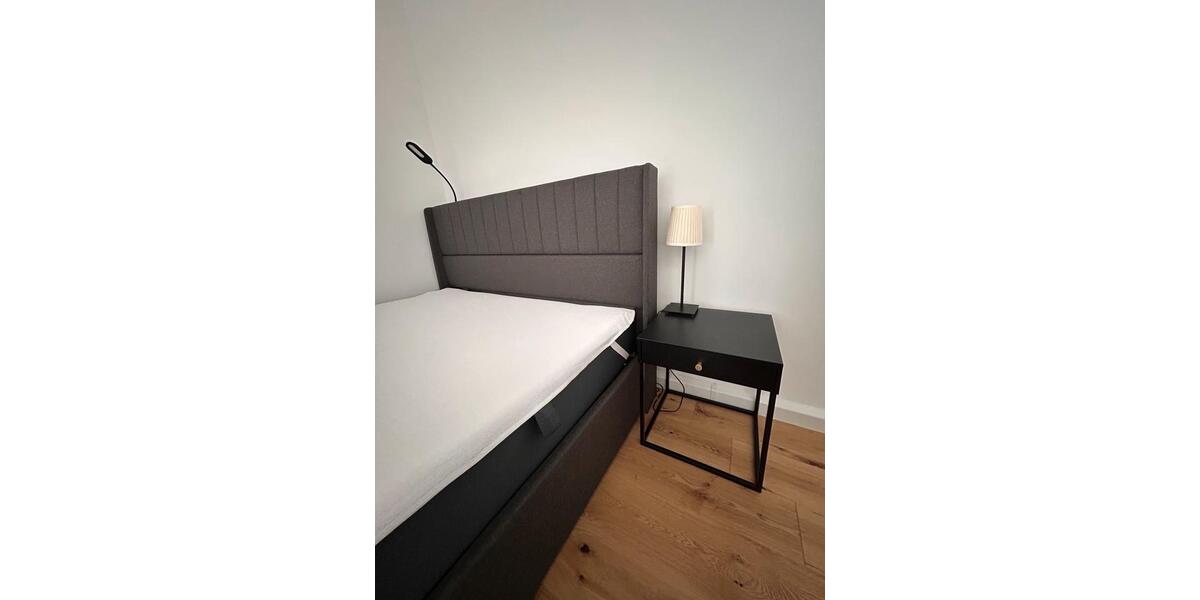 Etagenwohnung Köln Mülheim - 1 Zimmer, 46 m&sup2;, 1.350&euro; | Angebot:26444555