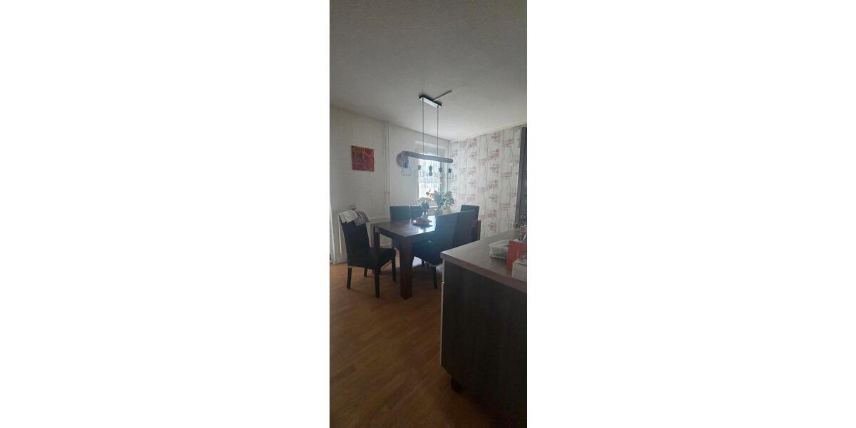 Etagenwohnung Rostock Evershagen - 3 Zimmer, 106 m&sup2;, 1.000&euro; | Angebot:26651736