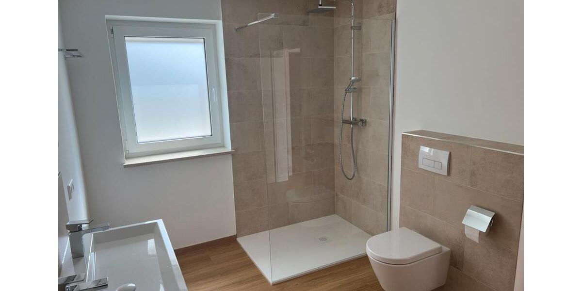 Etagenwohnung Adelsdorf - 5 Zimmer, 123 m&sup2;, 1.600&euro; | Angebot:26464645