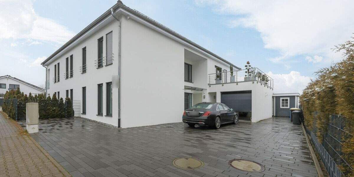 Etagenwohnung Pforzheim Sonnenhof - 3 Zimmer, 80 m&sup2;, 1.045&euro; | Angebot:24874008