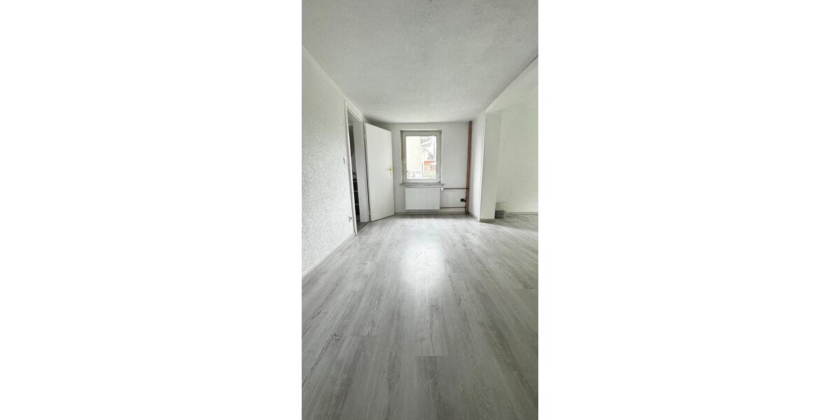 Einfamilienhaus Bad Hersfeld - 5 Zimmer, 120 m&sup2;, 1.200&euro; | Angebot:25872768