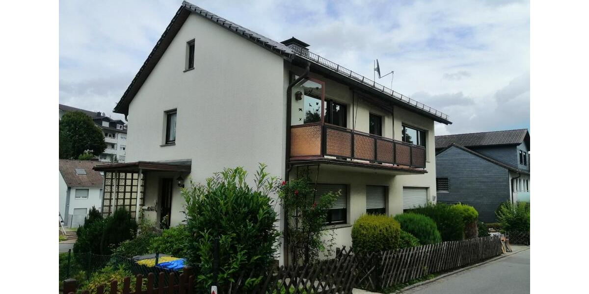Mietwohnung im 2 Fam.Haus mit Balkon 75 qm ruhig stadtnah !!!!! 4 zimmer