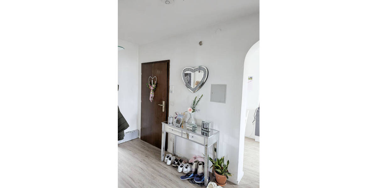 Etagenwohnung Eitensheim - 2 Zimmer, 68 m&sup2;, 690&euro; | Angebot:26672022