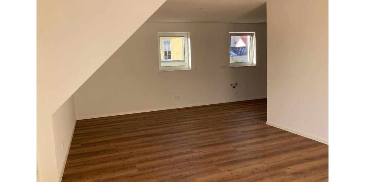 Dachgeschoßwohnung Neusitz - 2.5 Zimmer, 60 m&sup2;, 720&euro; | Angebot:25416895