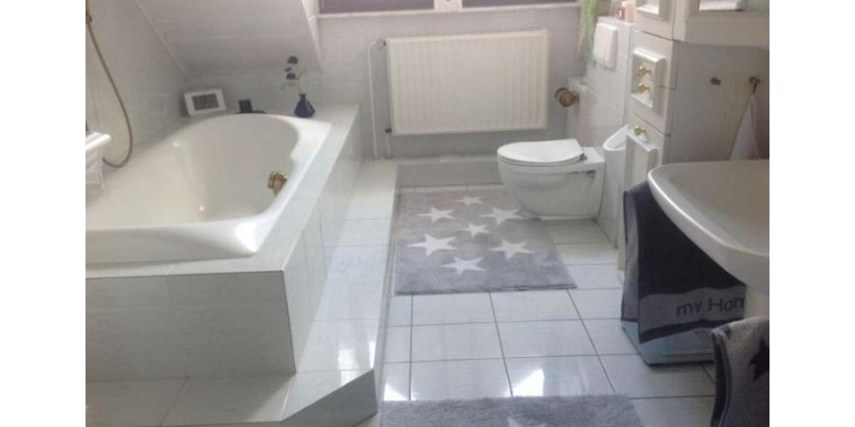 Einfamilienhaus Flieden - 3 Zimmer, 150 m&sup2;, 1.350&euro; | Angebot:23335444