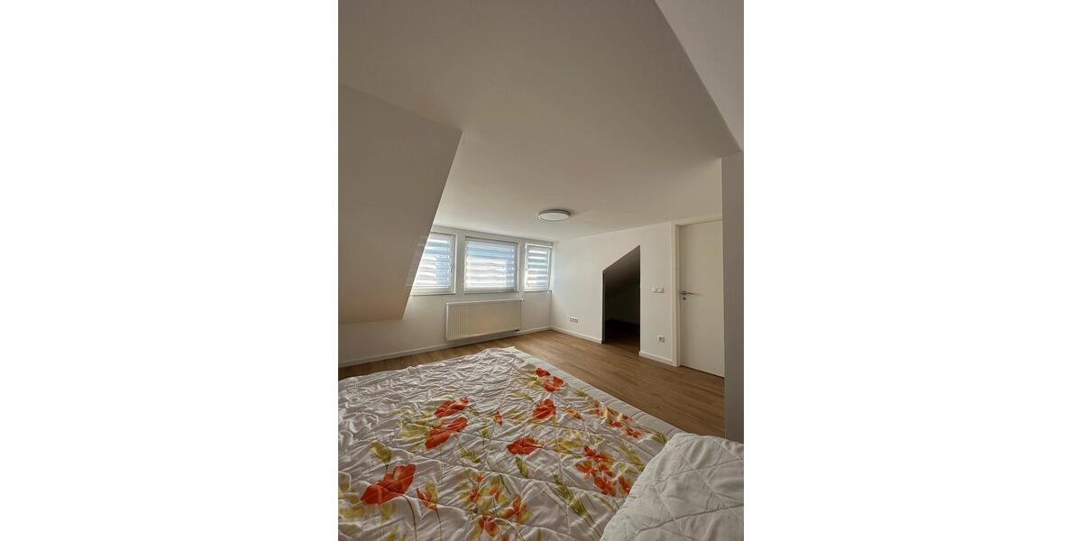 Reihenhaus Erkelenz - 5 Zimmer, 130 m&sup2;, 1.400&euro; | Angebot:25844197