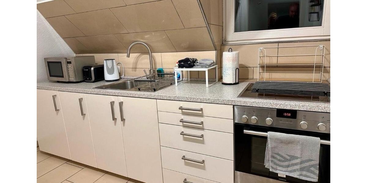 Dachgeschoßwohnung Köln Nippes - 2 Zimmer, 55 m&sup2;, 1.330&euro; | Angebot:25239858