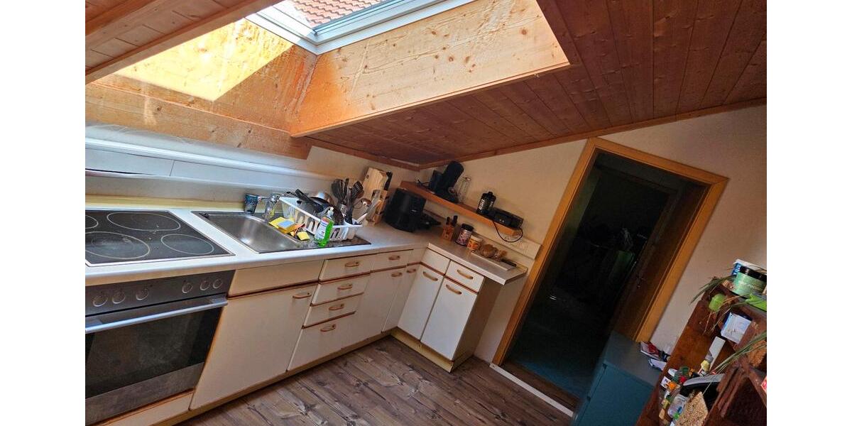 Etagenwohnung Kempten (Allgäu) - 1 Zimmer, 126 m&sup2;, 490&euro; | Angebot:24829087