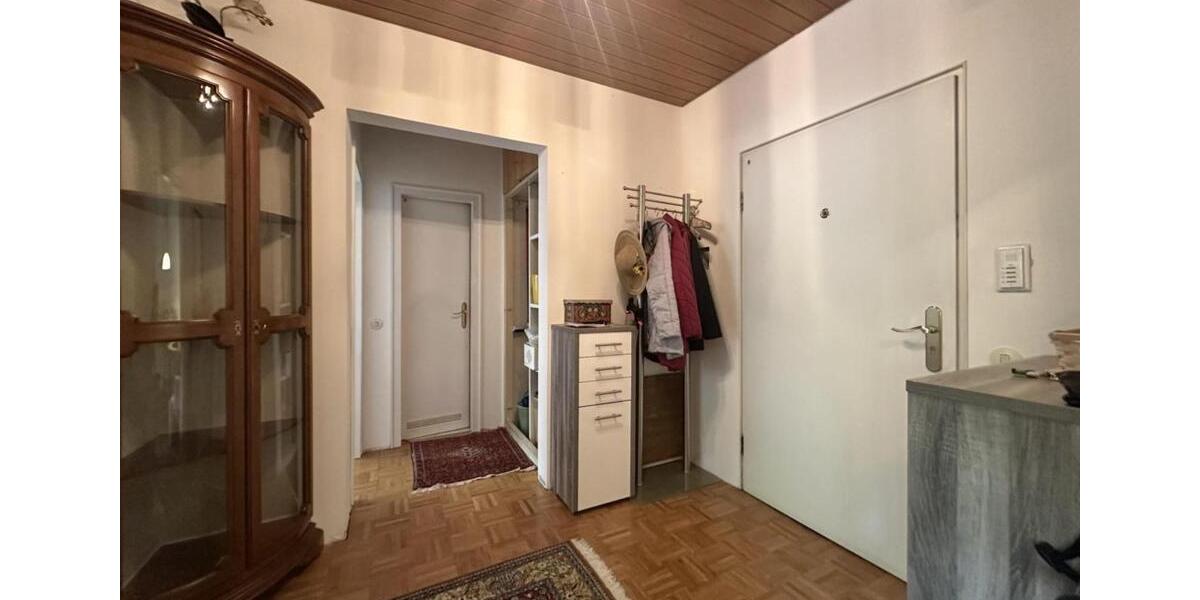 Etagenwohnung Offenbach am Main Bieber - 2 Zimmer, 62 m&sup2;, 900&euro; | Angebot:24716520