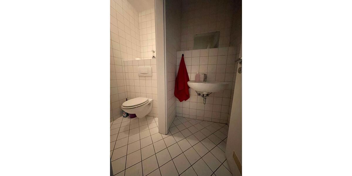 Erdgeschoßwohnung Reutlingen - 3 Zimmer, 111 m&sup2;, 965&euro; | Angebot:26610134