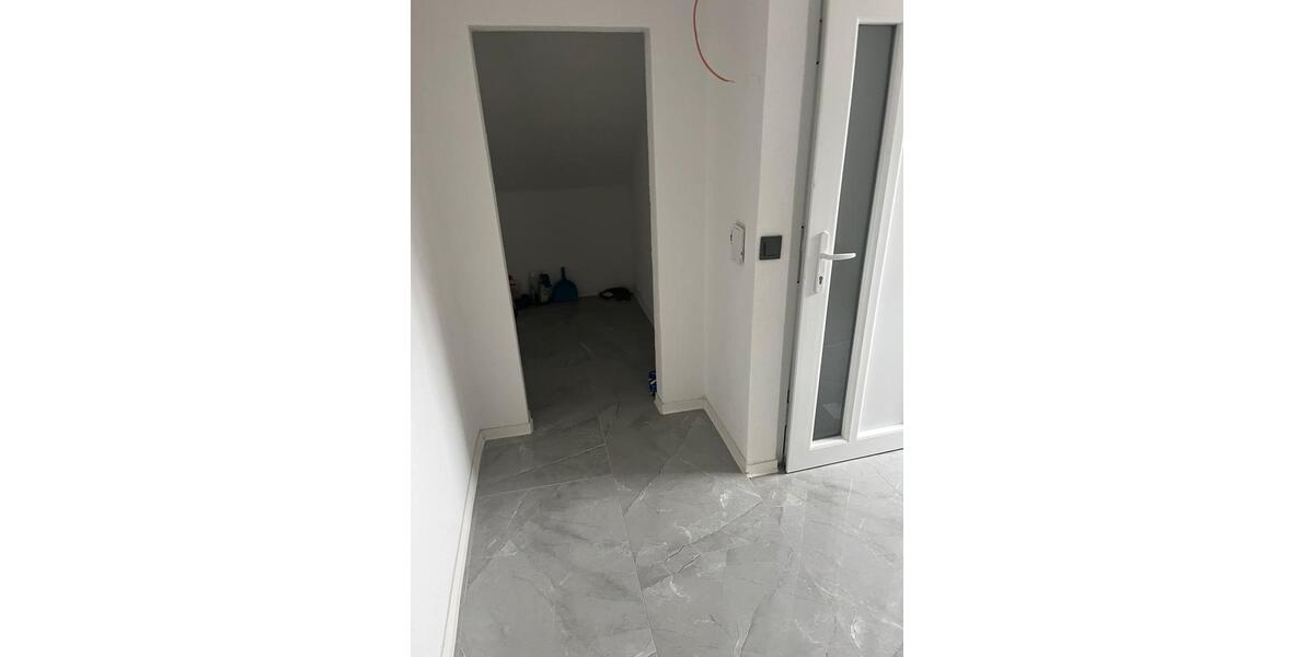 Dachgeschoßwohnung Bad Laasphe - 4 Zimmer, 120 m&sup2;, 700&euro; | Angebot:24840310