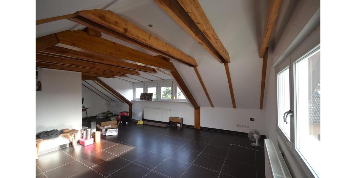 Einfamilienhaus Walluf - 5 Zimmer, 200 m&sup2;, 2.400&euro; | Angebot:25127340