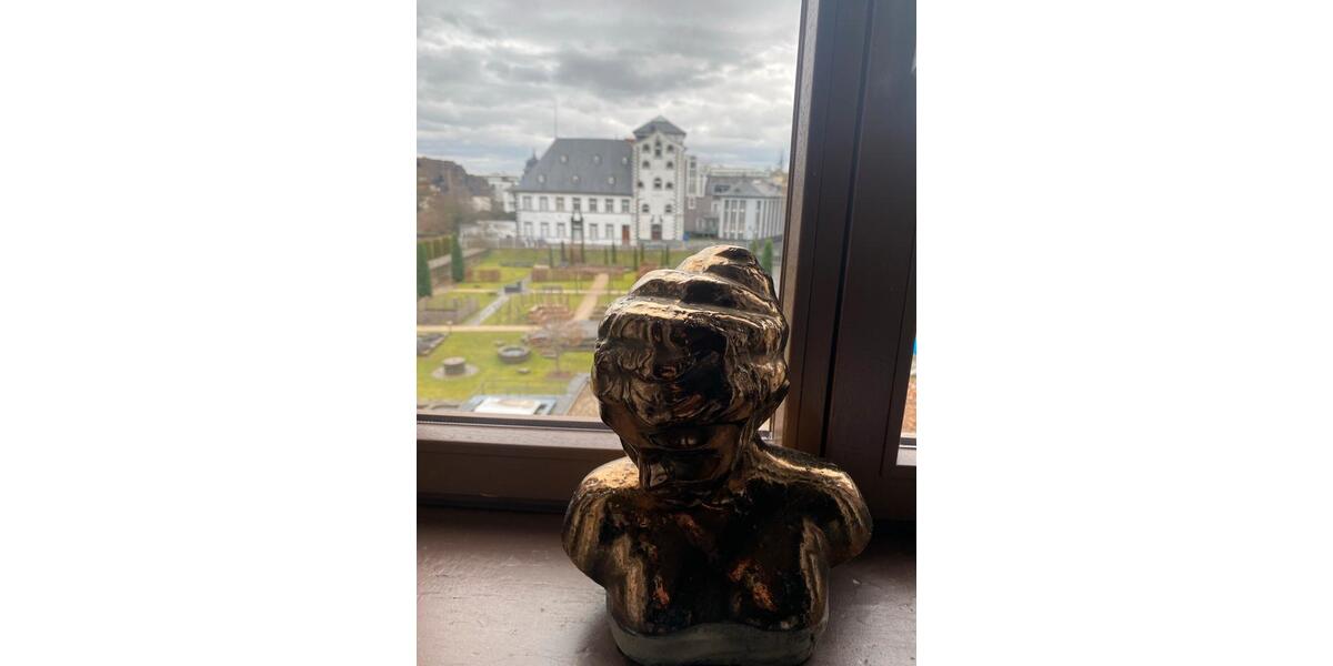 Etagenwohnung Andernach - 2 Zimmer, 70 m&sup2;, 1.350&euro; | Angebot:26253300