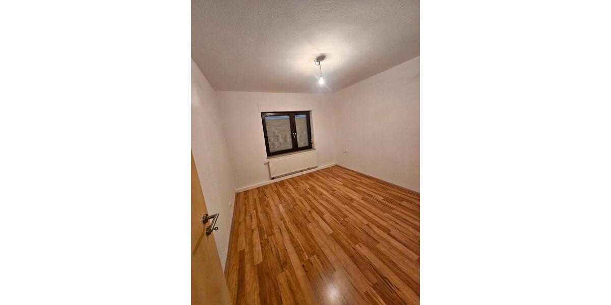 Erdgeschoßwohnung Kuppenheim - 2 Zimmer, 65 m&sup2;, 1.000&euro; | Angebot:25045537