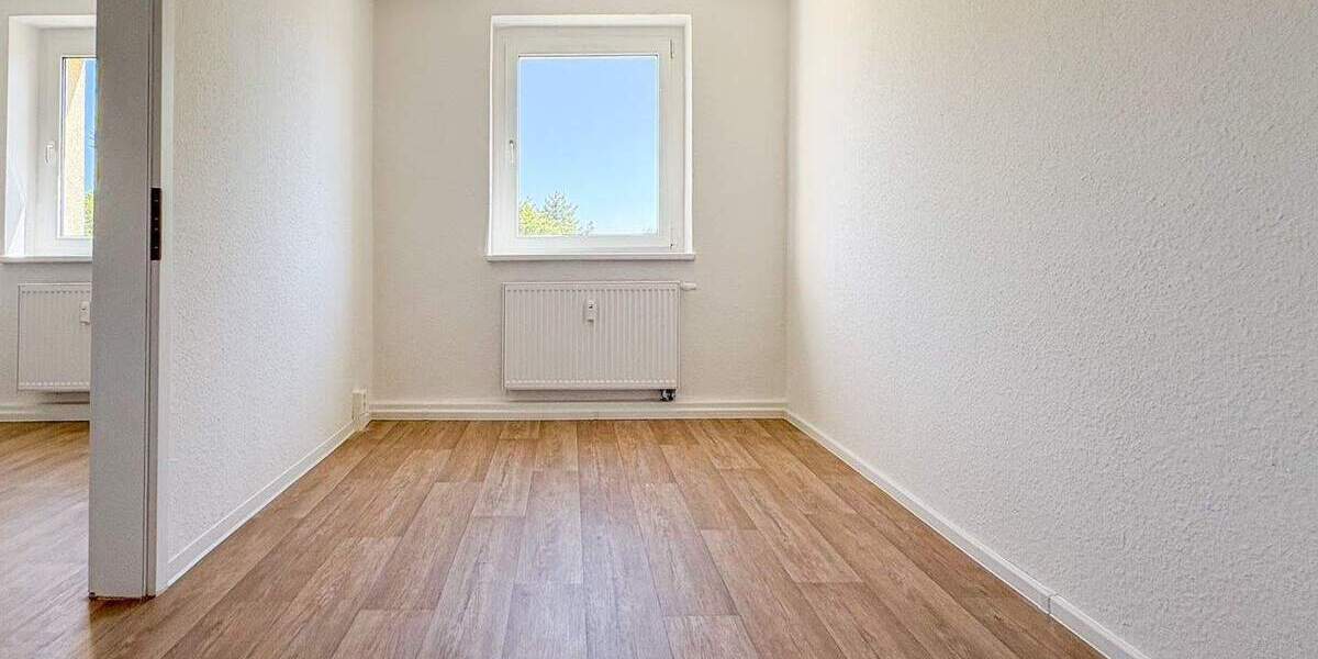 Etagenwohnung Glauchau - 4 Zimmer, 71 m&sup2;, 389&euro; | Angebot:25739825
