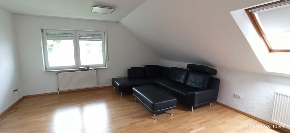 Dachgeschoßwohnung Altenbeken - 3 Zimmer, 112 m&sup2;, 730&euro; | Angebot:26623837