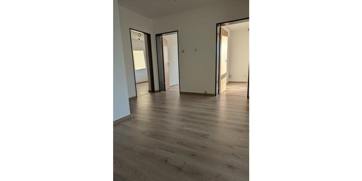 Etagenwohnung Schönberg - 3 Zimmer, 61 m&sup2;, 350&euro; | Angebot:26636874