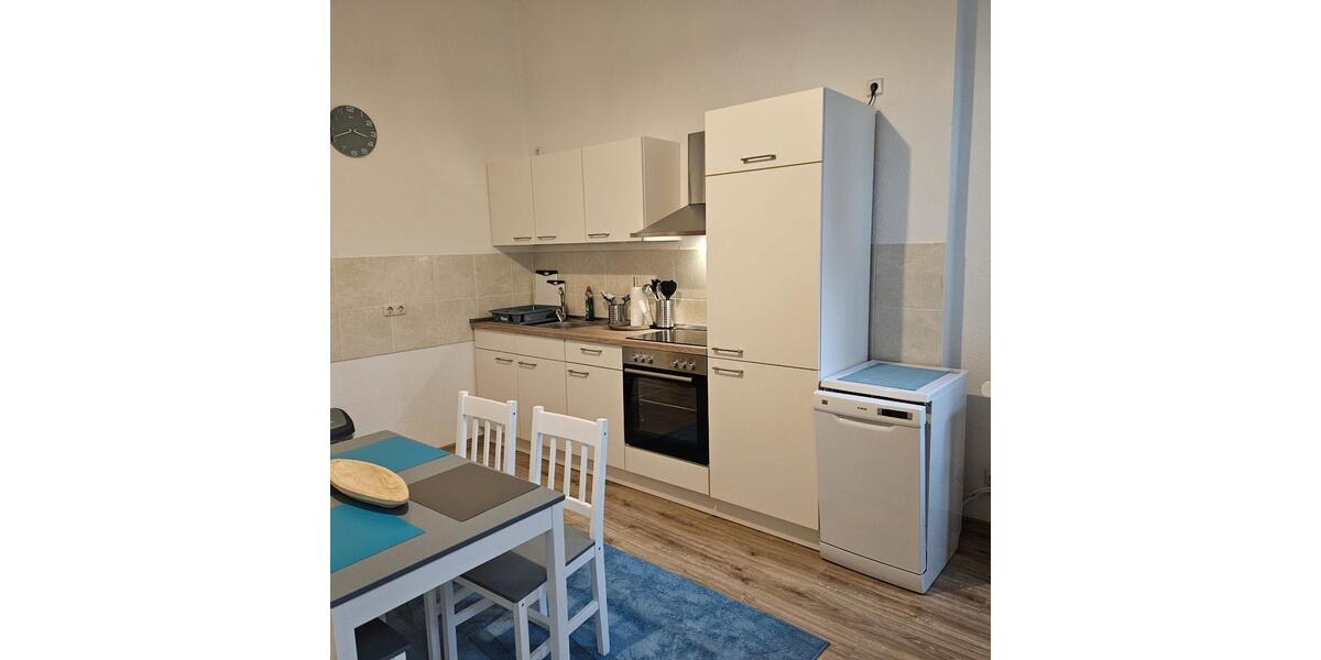 Hochparterre Frankfurt (Oder) - 1 Zimmer, 75 m&sup2;, 1.200&euro; | Angebot:26112834